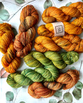 Handgefärbte Sockenwolle 4-fädig | „Gefallene Blätter“ | 100g