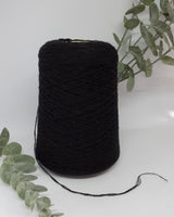 80% wool 20% cashmere 3-ply | black