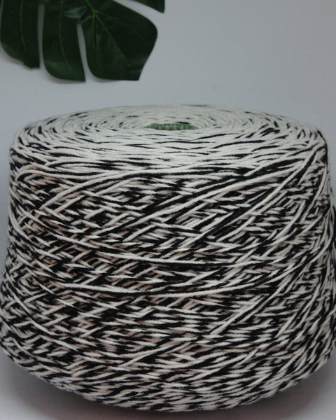 50% wool 50% acrylic | black-and-white zebra mouline