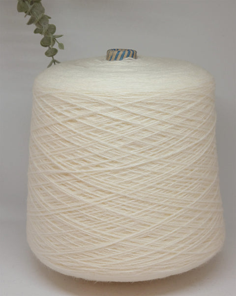 E. Miroglio Hunor 50% wool 50% acrylic | white